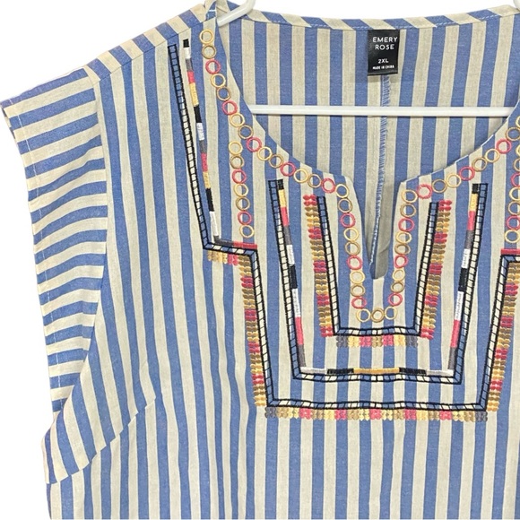 Emery Rose Notched Neck Embroidery Yoke Striped Top 2XL - Picture 4 of 6